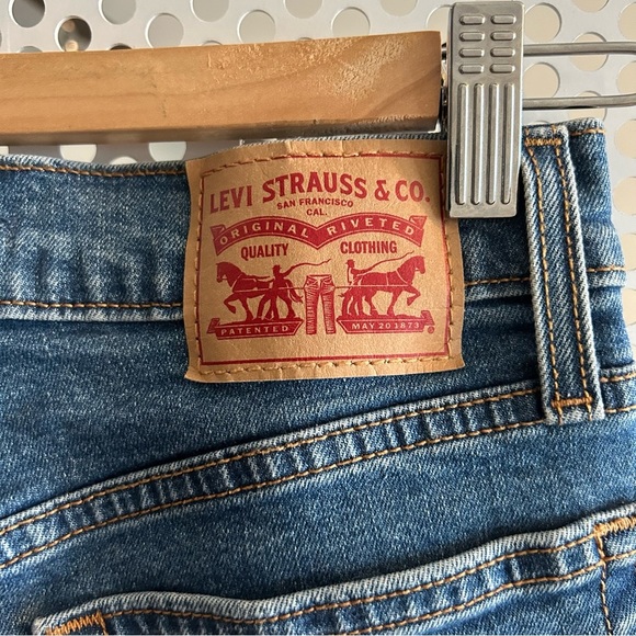 Levi’s Wedgie Skinny Jeans Size 27 Inseam 25”GUC - Picture 10 of 11